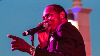 soul and motown singer Edward Wade of FRESH party, soul and motown live music band from Majorca