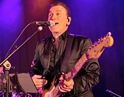 guitarist and singer Gary Scott of FRESH party, soul and motown live music band from Majorca